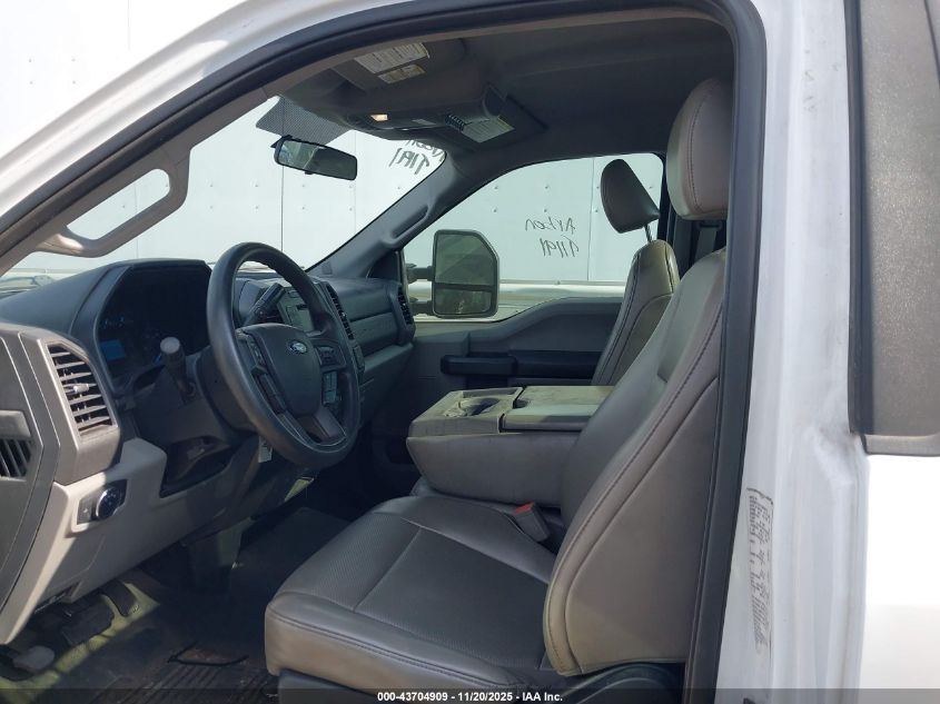 2019 Ford F-550 Chassis Xl VIN: 1FDUF5GY7KDA01453 Lot: 43704909