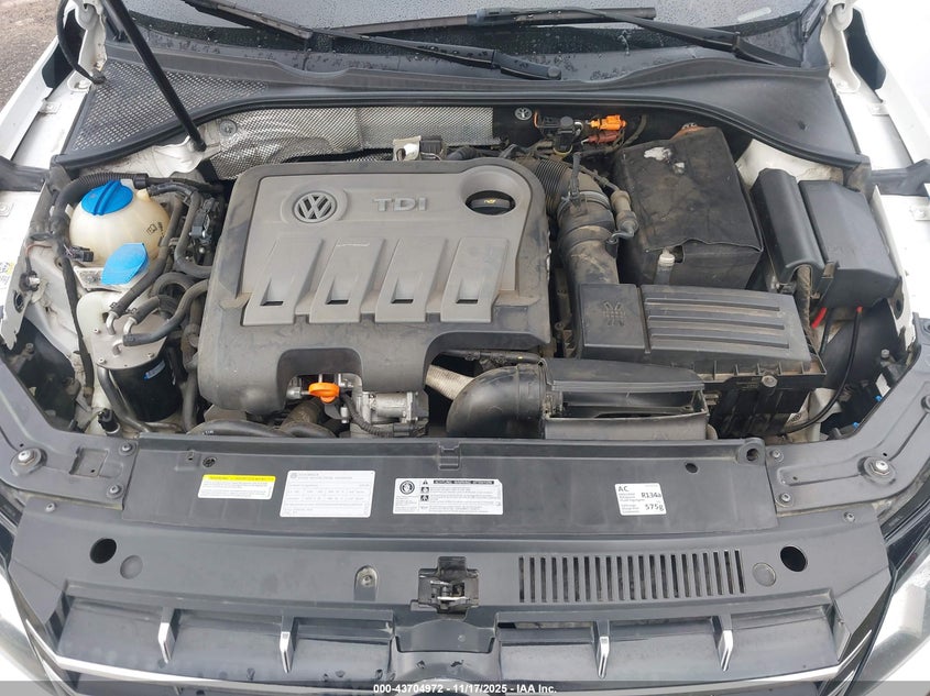 2013 Volkswagen Passat 2.0L Tdi Sel Premium VIN: 1VWCN7A3XDC106330 Lot: 43704972
