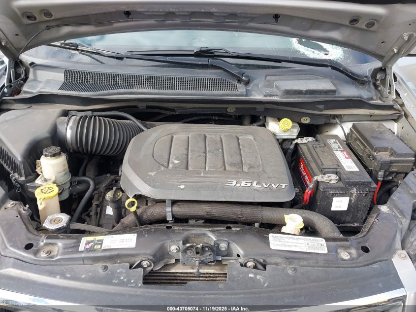 2015 Chrysler Town & Country S VIN: 2C4RC1HG5FR590491 Lot: 43705074