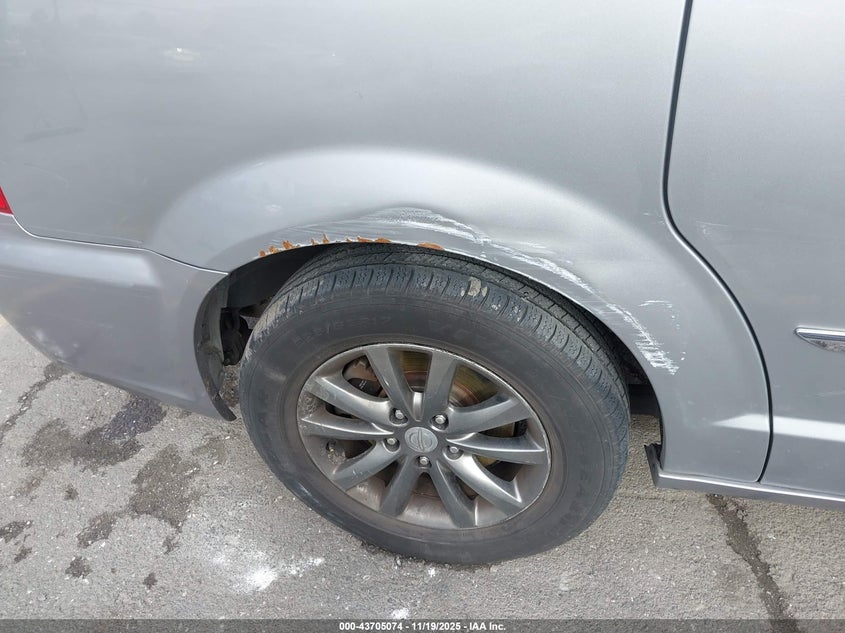 2015 Chrysler Town & Country S VIN: 2C4RC1HG5FR590491 Lot: 43705074