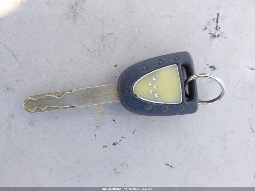 2005 Honda S2000 VIN: JHMAP21465S000026 Lot: 43705151