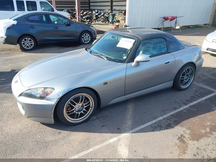 JHMAP21465S000026 2005 HONDA S2000 photo no. 2