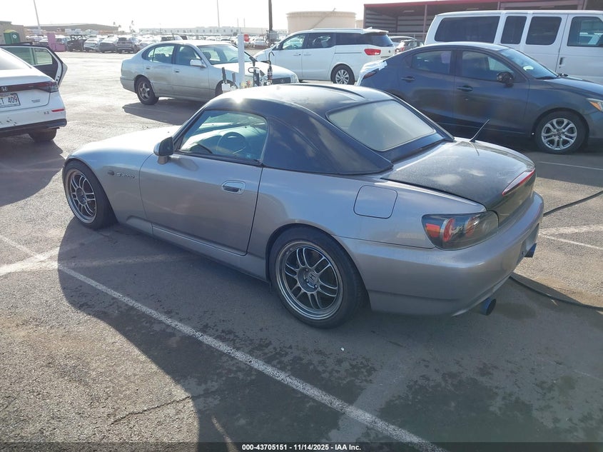 JHMAP21465S000026 2005 HONDA S2000 photo no. 3