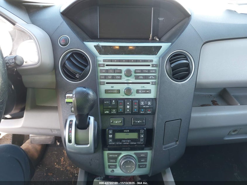 5FNYF3H98BB021222 2011 HONDA PILOT photo no. 19