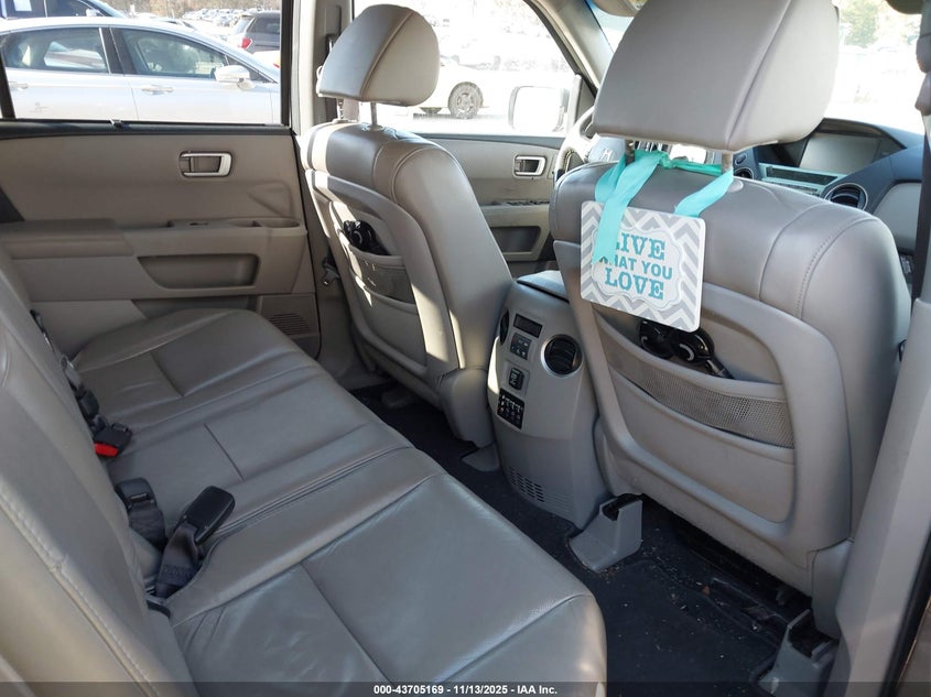 5FNYF3H98BB021222 2011 HONDA PILOT photo no. 8