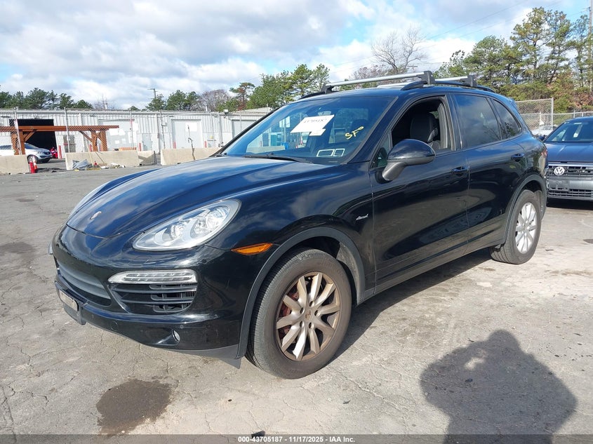 WP1AF2A29DLA22435 2013 PORSCHE CAYENNE photo no. 2