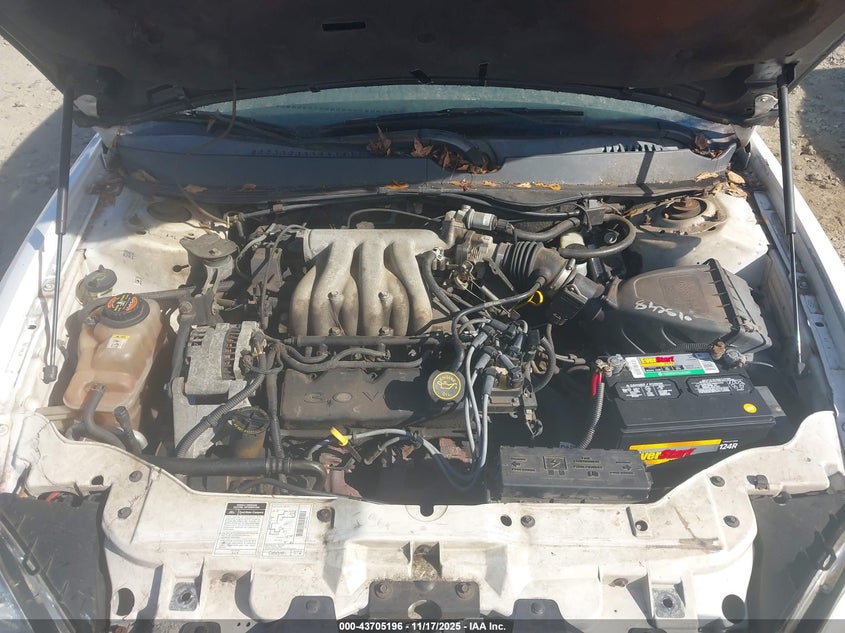 2000 Ford Taurus Lx VIN: 1FAFP52U1YA169555 Lot: 43705196