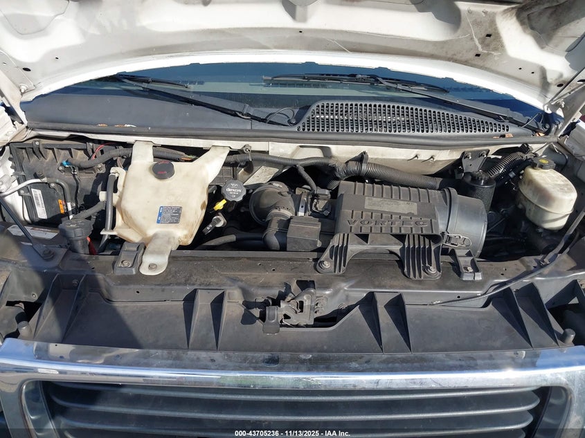 2017 GMC Savana 2500 Work Van VIN: 1GTW7AFFXH1910008 Lot: 43705236