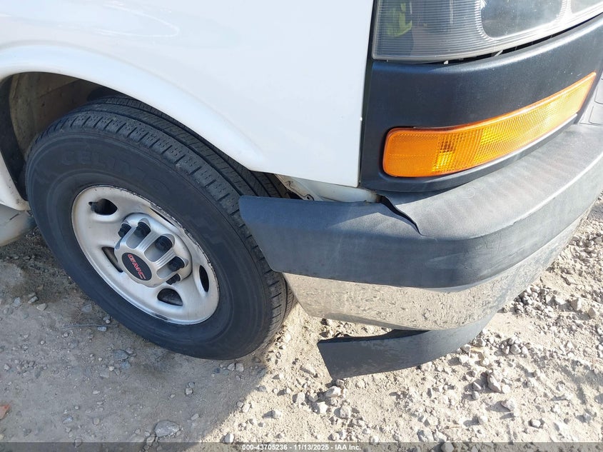 2017 GMC Savana 2500 Work Van VIN: 1GTW7AFFXH1910008 Lot: 43705236