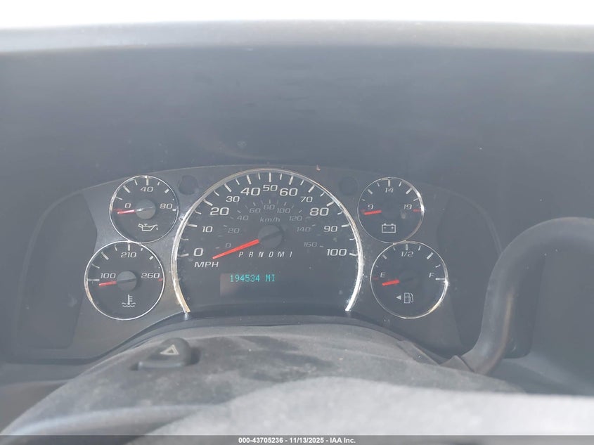 2017 GMC Savana 2500 Work Van VIN: 1GTW7AFFXH1910008 Lot: 43705236