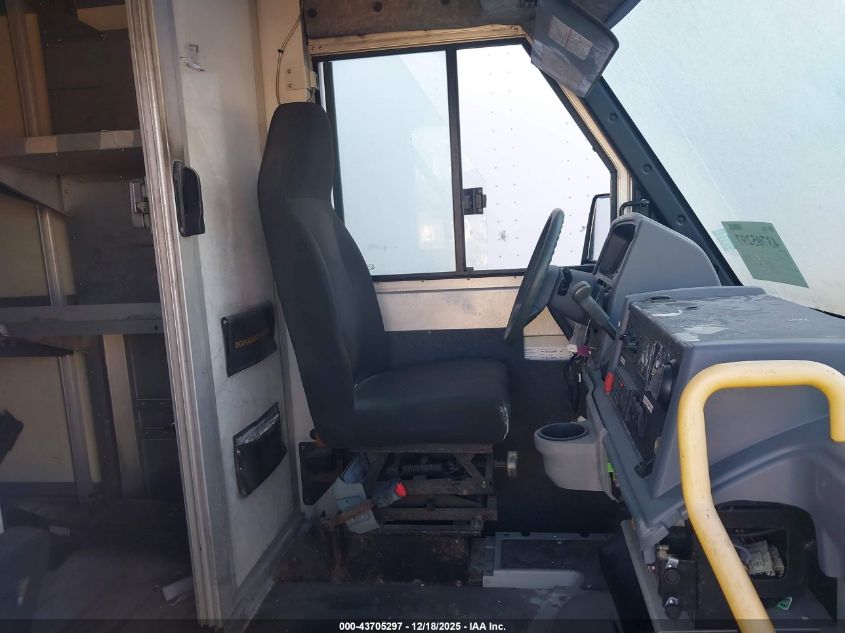 2018 Isuzu Reach VIN: JALB4T17XJ7W02339 Lot: 43705297