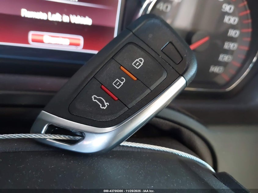 2015 GMC Yukon Xl 1500 Slt VIN: 1GKS1HKC2FR534170 Lot: 43705300