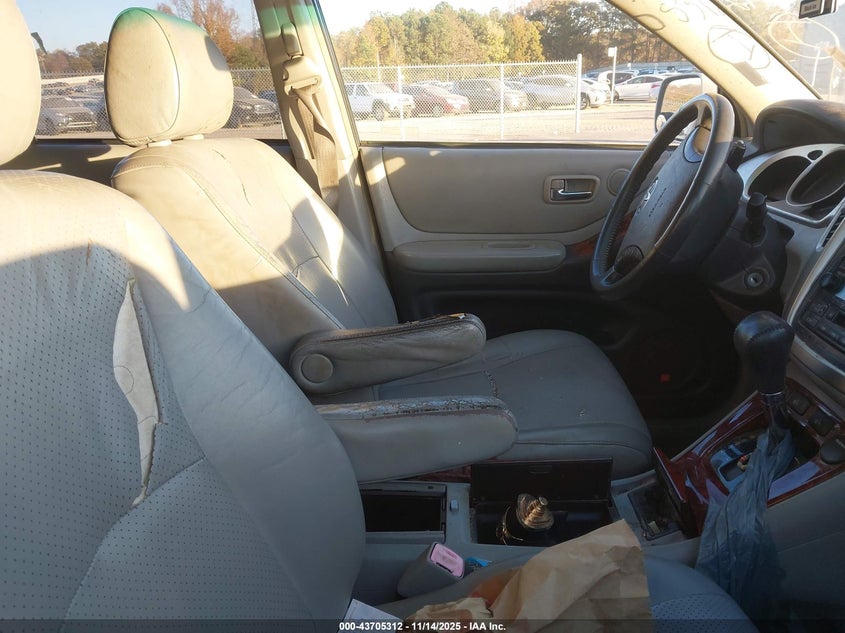 JTEDP21A660109325 2006 TOYOTA HIGHLANDER photo no. 5