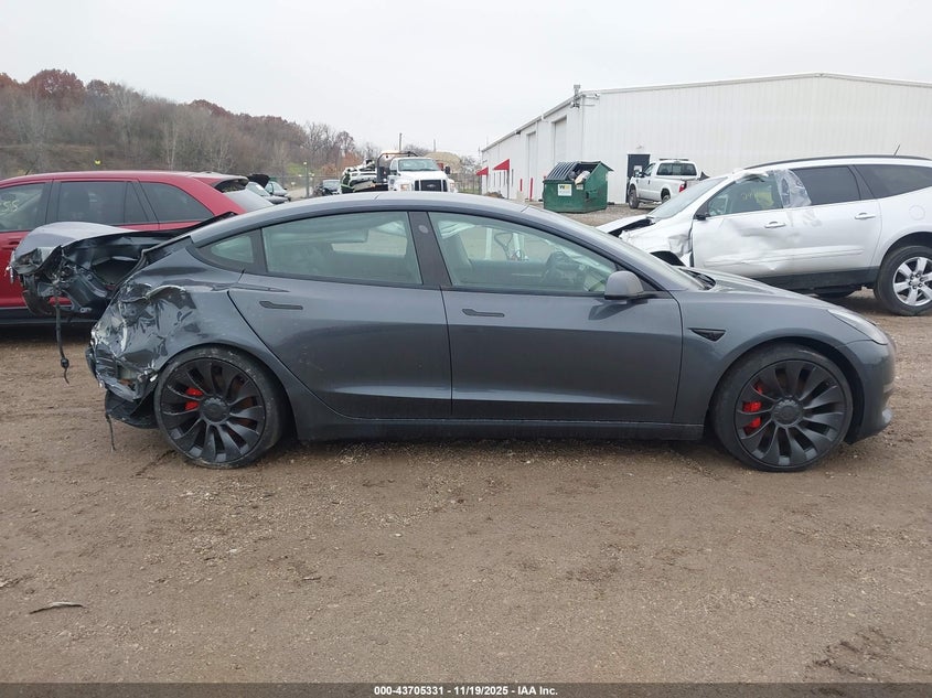 2022 Tesla Model 3 Performance Dual Motor All-Wheel Drive VIN: 5YJ3E1EC2NF259010 Lot: 43705331