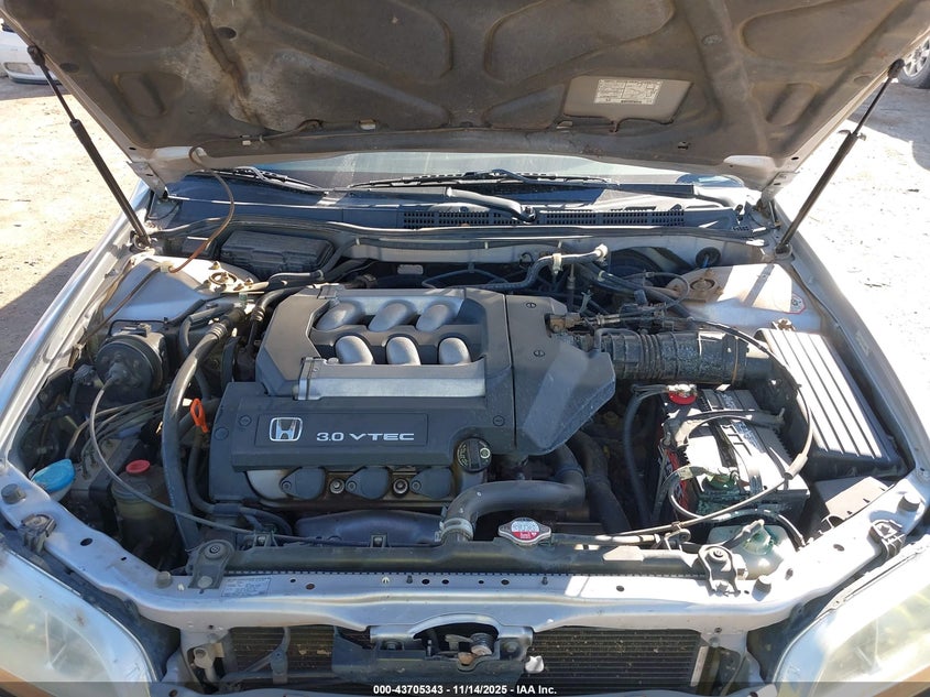 1HGCG16582A009982 2002 HONDA ACCORD photo no. 10