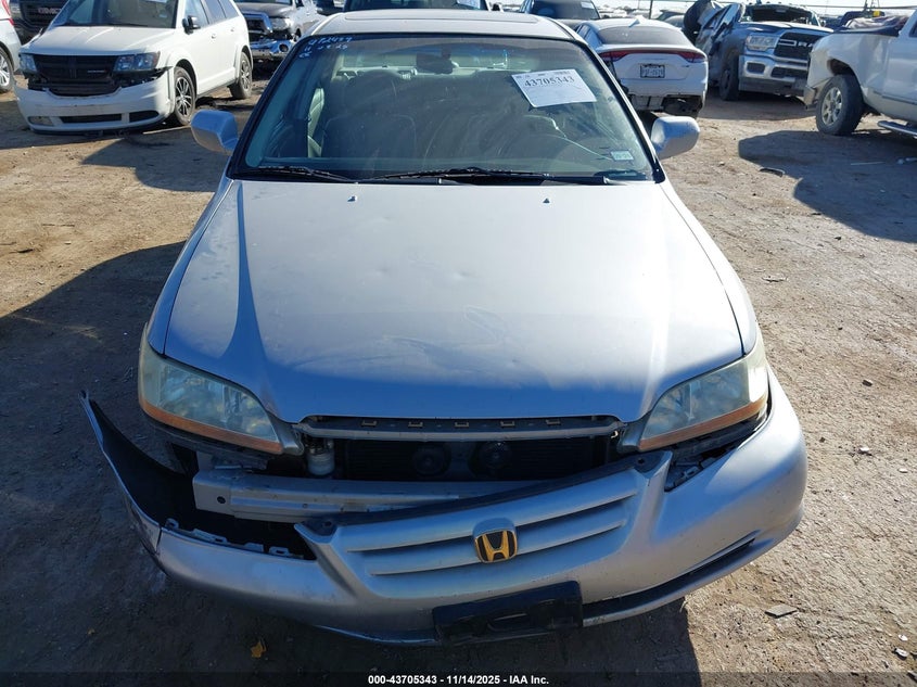 1HGCG16582A009982 2002 HONDA ACCORD photo no. 6