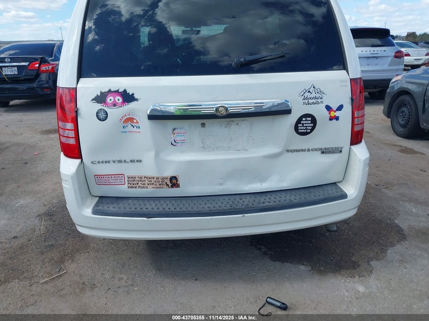 2A4RR5D10AR414040 2010 CHRYSLER TOWN & COUNTRY photo no. 6