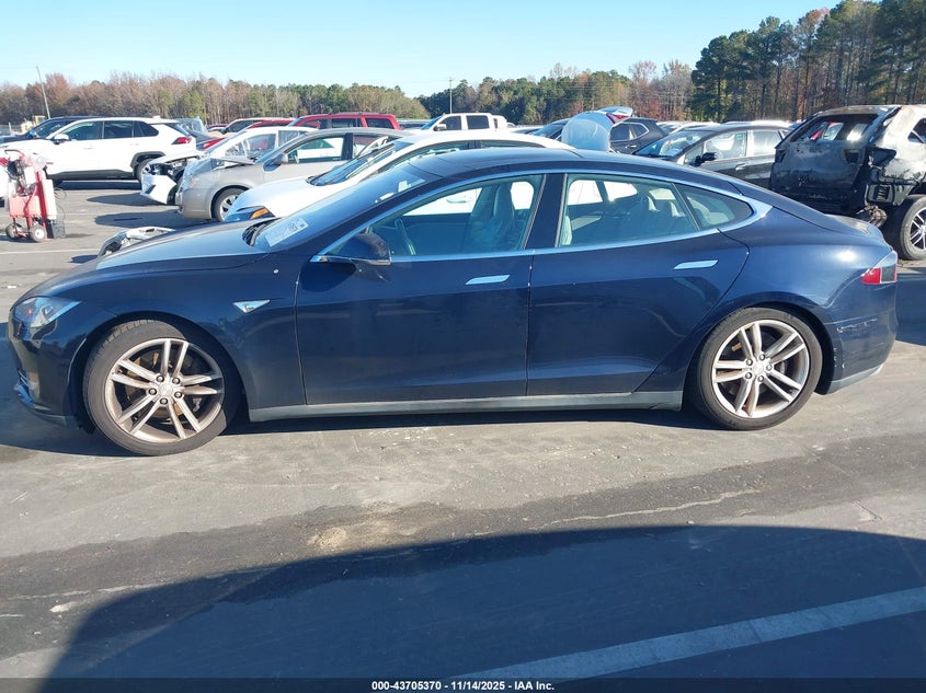 2012 Tesla Model S Performance/Signature Performance VIN: 5YJSA1DP9CFP01533 Lot: 43705370