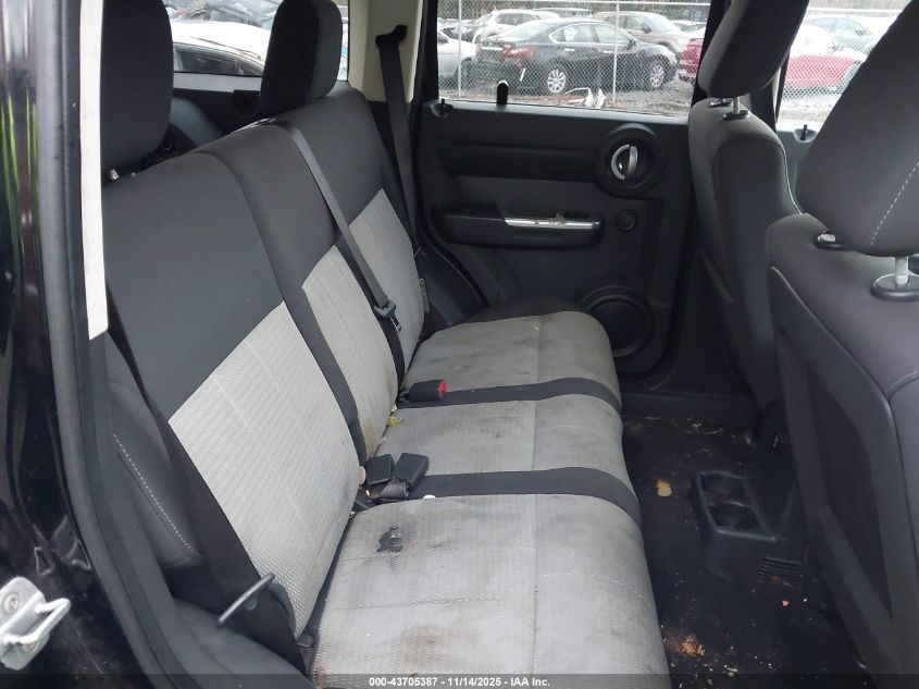 2007 Dodge Nitro R/T VIN: 1D8GU58677W655614 Lot: 43705387