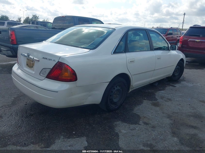 4T1BF28B5YU083983 2000 TOYOTA AVALON photo no. 4
