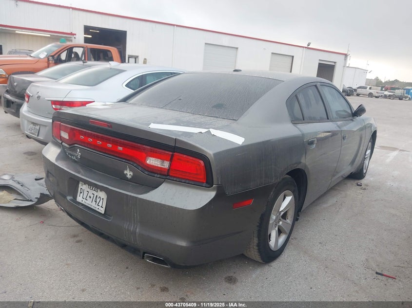 Vin: 2c3cdxbg1ch300106, lot: 44200757, dodge charger se 20124