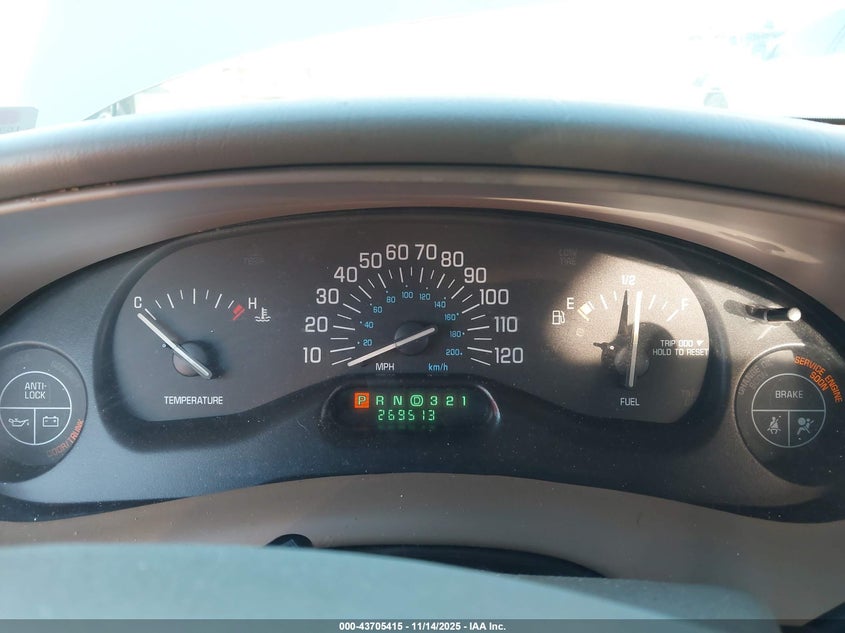 2001 Buick Century Custom VIN: 2G4WS52J611252053 Lot: 43705415