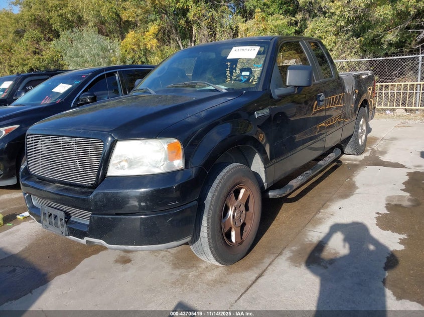 1FTRX12W45NA15346 2005 FORD F-150 photo no. 2