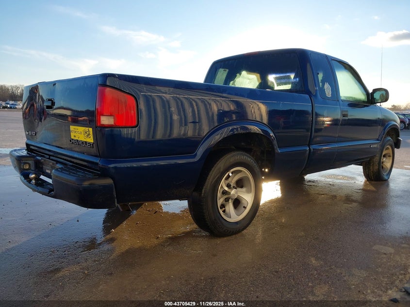 1GCCS1948Y8138191 2000 CHEVROLET S-10 PICKUP photo no. 4