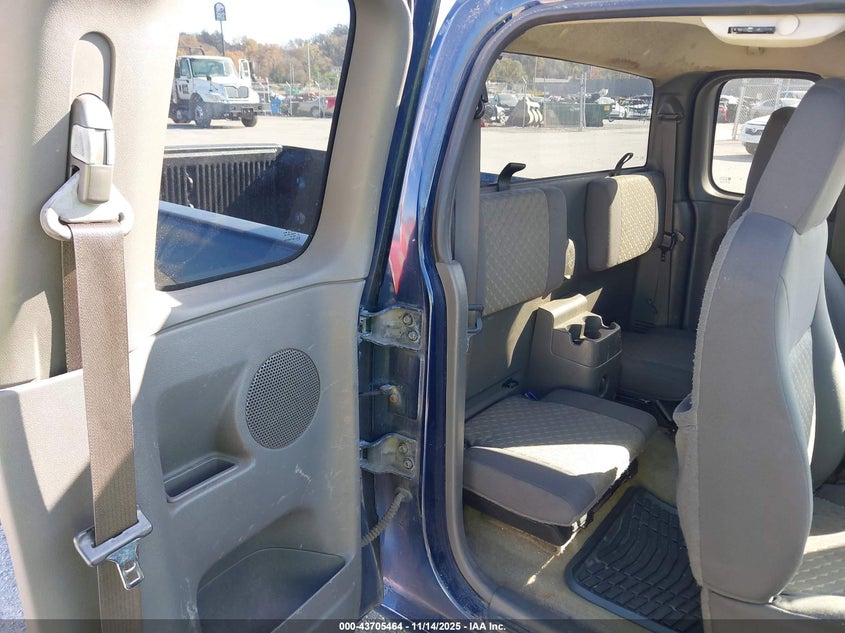 1GTCS196748174675 2004 GMC CANYON photo no. 8