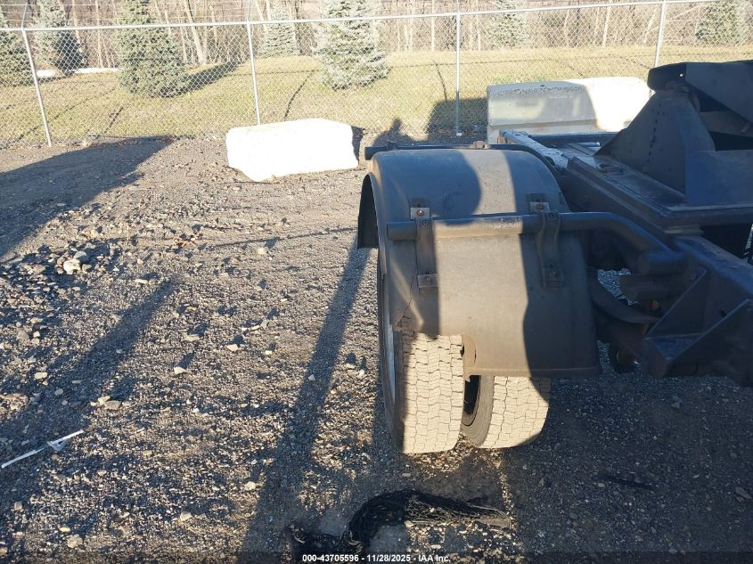 1999 Ford F-450 Lariat/Xl/Xlt VIN: 1FDXF46F2XEA89112 Lot: 43705596