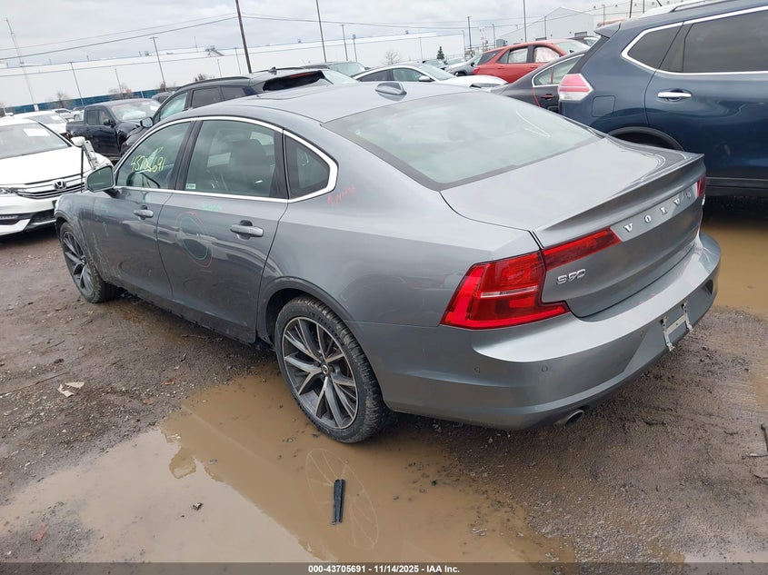 LVY982MK5JP031138 2018 VOLVO S90 photo no. 3