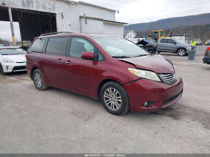 TOYOTA SIENNA XLE 8 PASSENGER