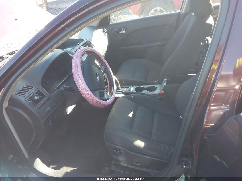 3FAHP0HA6BR270094 2011 FORD FUSION photo no. 5
