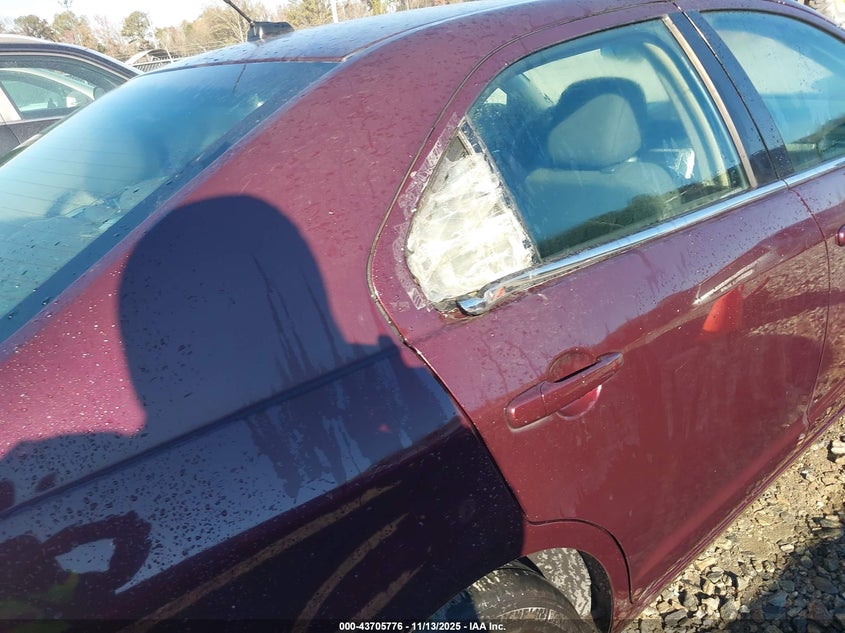 3FAHP0HA6BR270094 2011 FORD FUSION photo no. 6