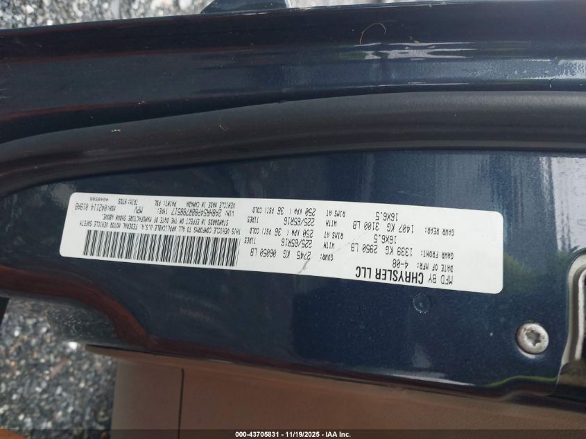 2008 Chrysler Town & Country Touring VIN: 2A8HR54P88R788517 Lot: 43705831