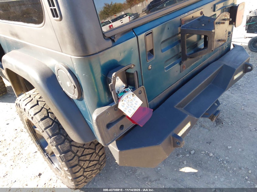 1997 Jeep Wrangler Se VIN: 1J4FY29P6VP458228 Lot: 43705915