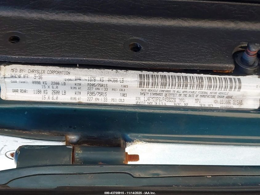 1997 Jeep Wrangler Se VIN: 1J4FY29P6VP458228 Lot: 43705915