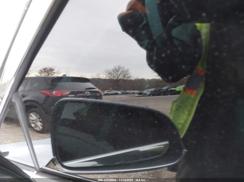 2019 Tesla Model S 100D/Long Range/P100D/Performance VIN: 5YJSA1E4XKF347721 Lot: 43705940