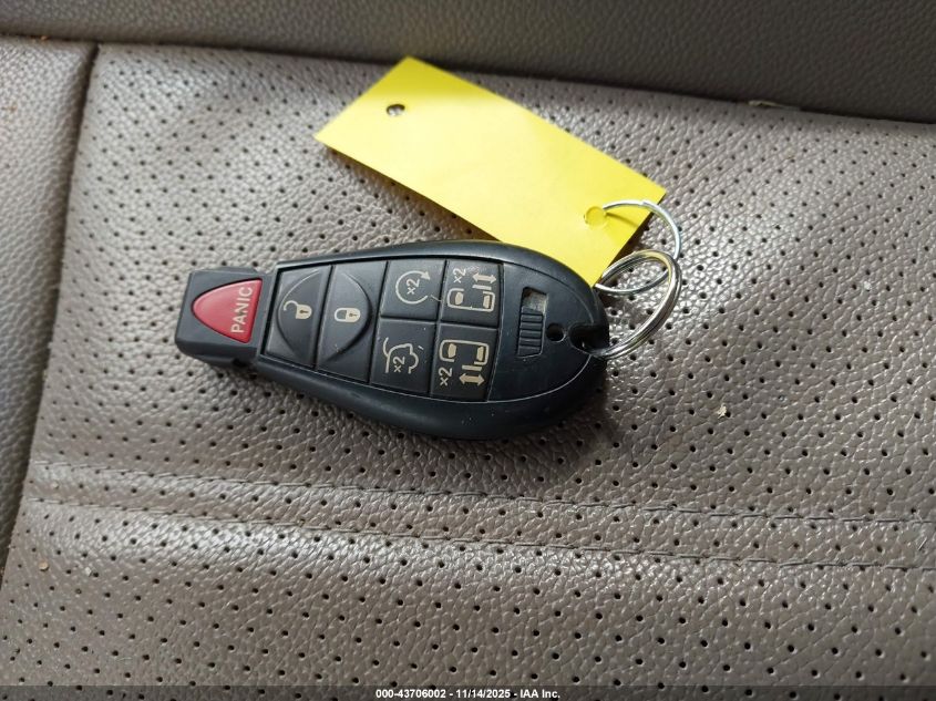 2014 Chrysler Town & Country Touring-L VIN: 2C4RC1CG5ER279875 Lot: 43706002