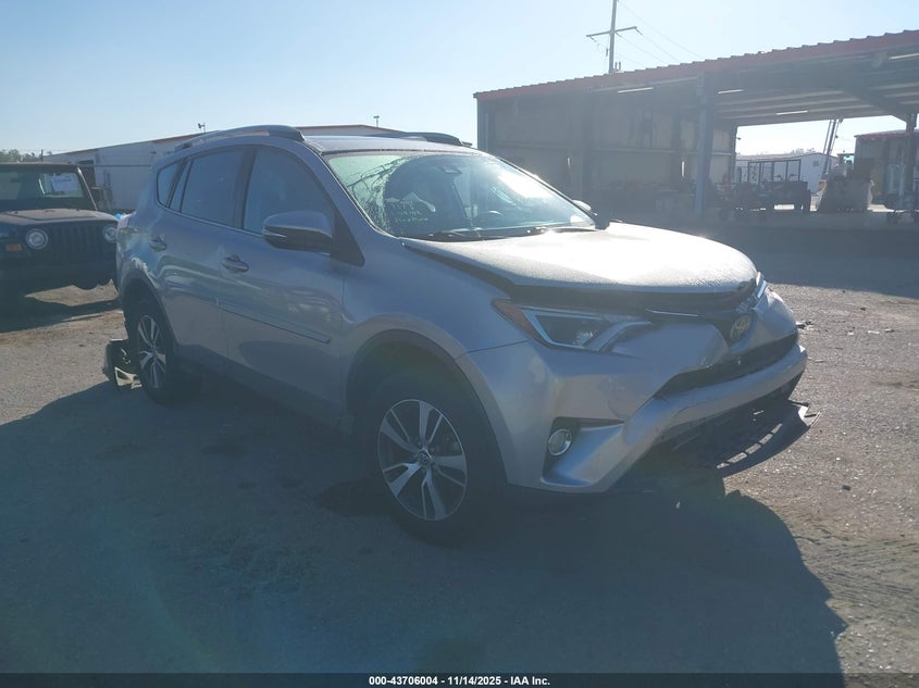 TOYOTA RAV4 XLE