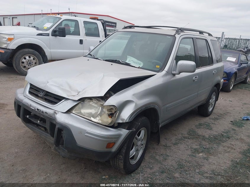 000JHLRD187018851 2001 HONDA CR-V photo no. 2