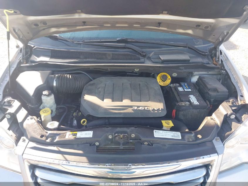 2015 Chrysler Town & Country Touring VIN: 2C4RC1BG5FR754038 Lot: 43706024