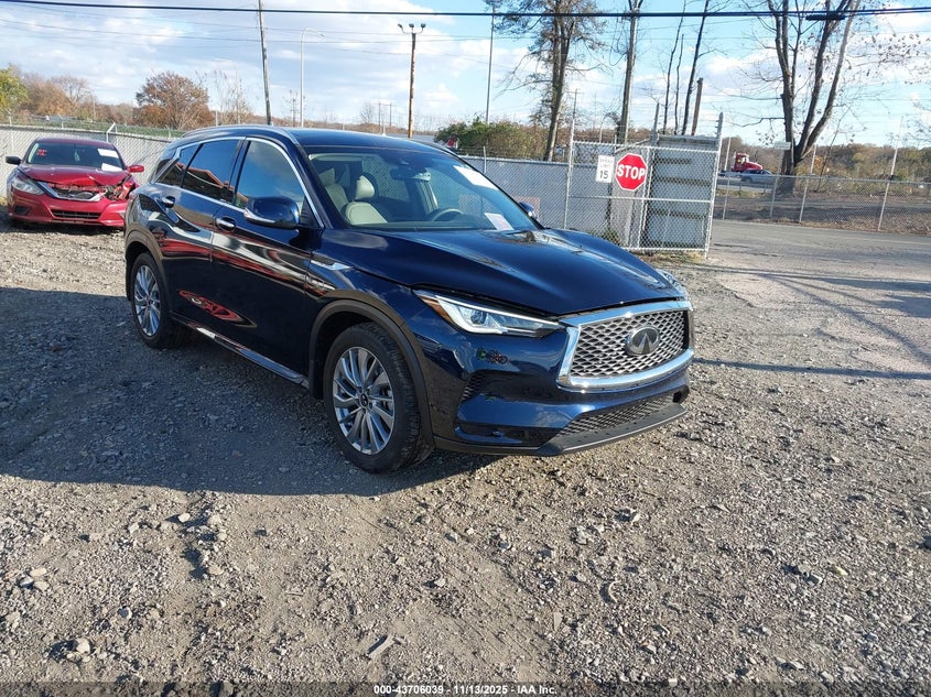 INFINITI QX50 LUXE AWD