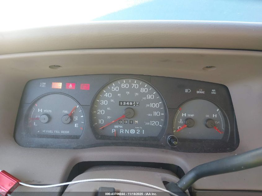 2004 Mercury Grand Marquis Gs VIN: 2MEFM74W34X664918 Lot: 43706044