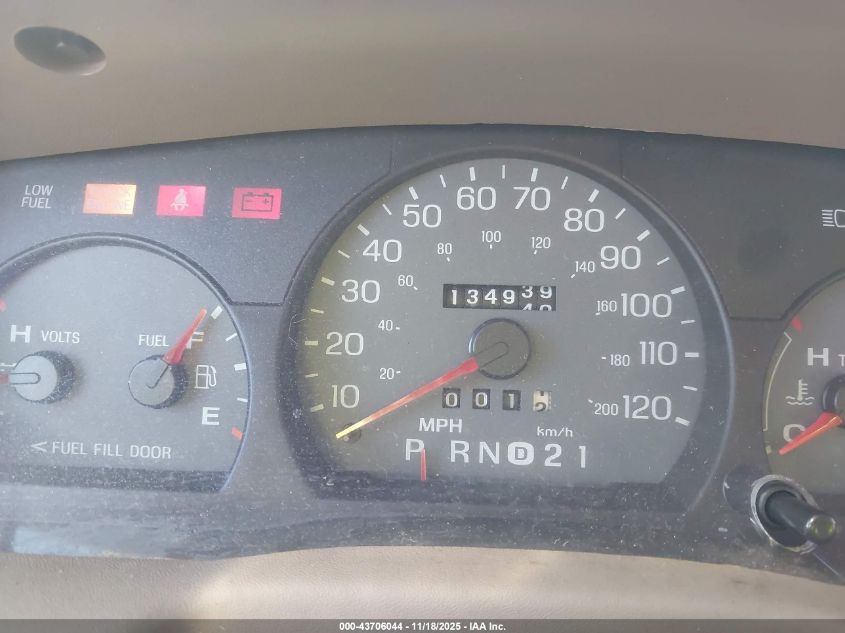 2004 Mercury Grand Marquis Gs VIN: 2MEFM74W34X664918 Lot: 43706044