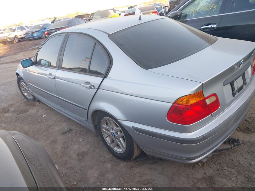 WBAAM3349YCA88419 2000 BMW 3ER photo no. 3