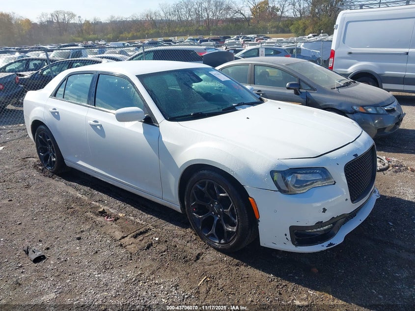 CHRYSLER 300S