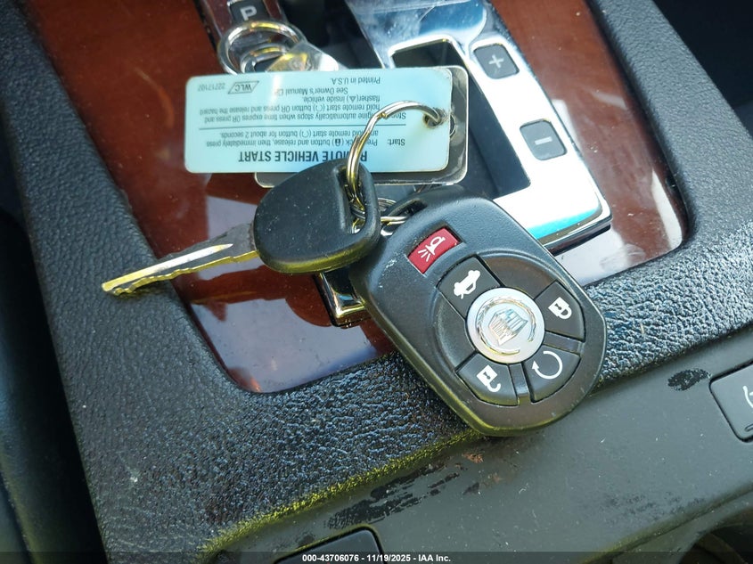 2005 Cadillac Sts V6 VIN: 1G6DW677250144391 Lot: 43706076