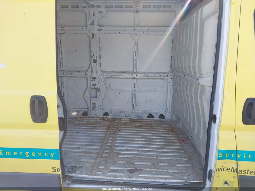 2018 Ram Promaster 2500 High Roof 159 Wb VIN: 3C6TRVDG8JE145889 Lot: 43706097