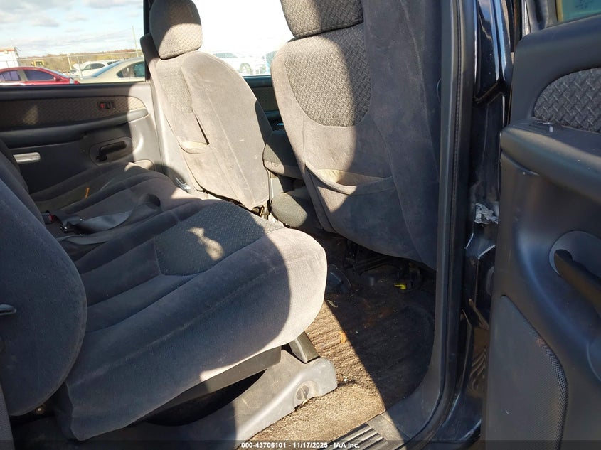 2002 Chevrolet Avalanche 1500 VIN: 3GNEK13TX2G287283 Lot: 43706101